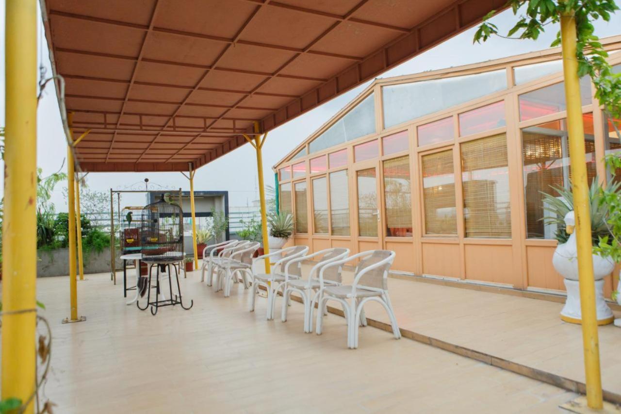 Esquire Hotels & Apartments Rawalpindi Buitenkant foto