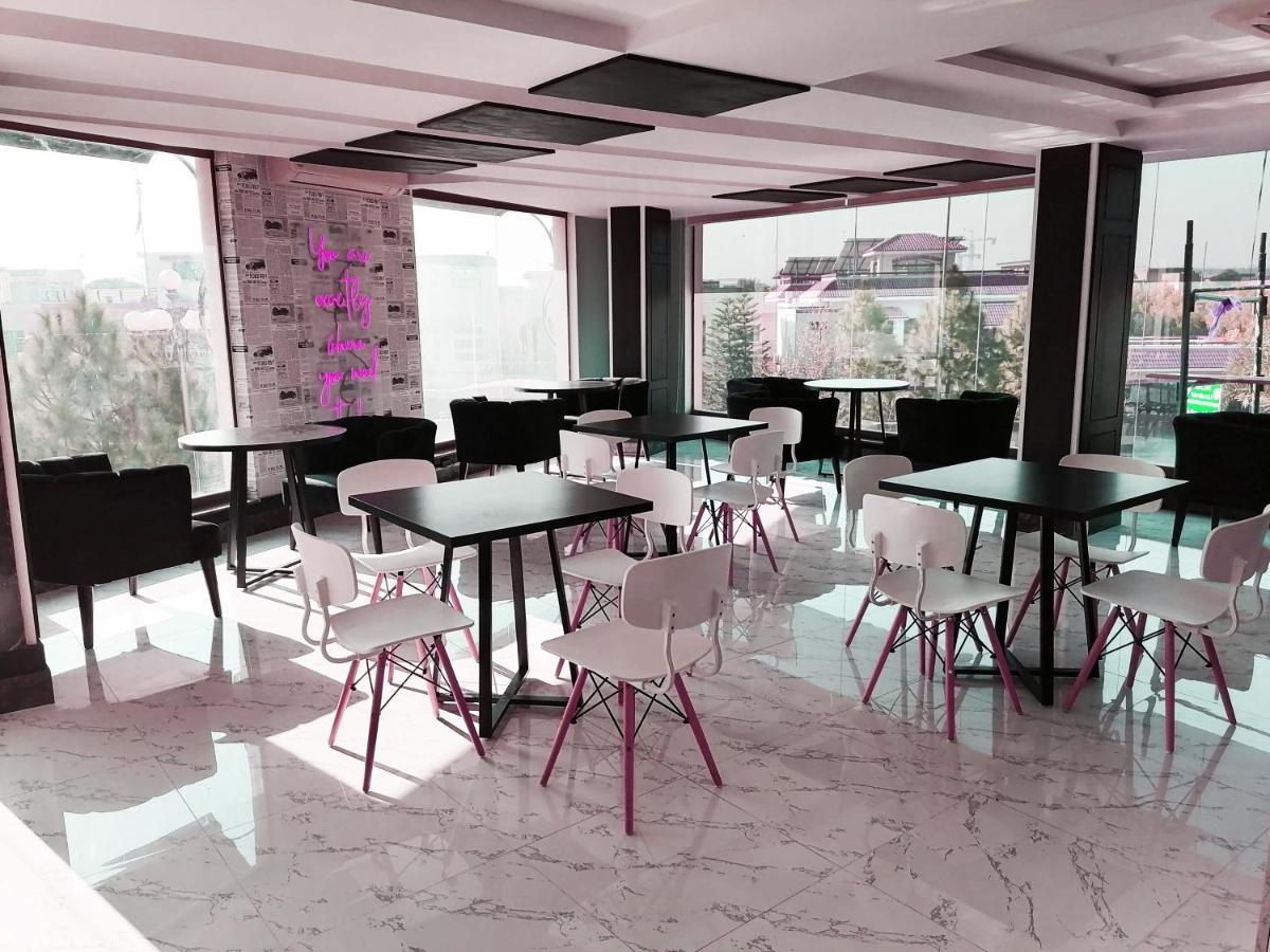 Esquire Hotels & Apartments Rawalpindi Buitenkant foto