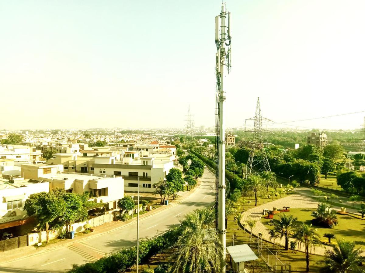 Esquire Hotels & Apartments Rawalpindi Buitenkant foto
